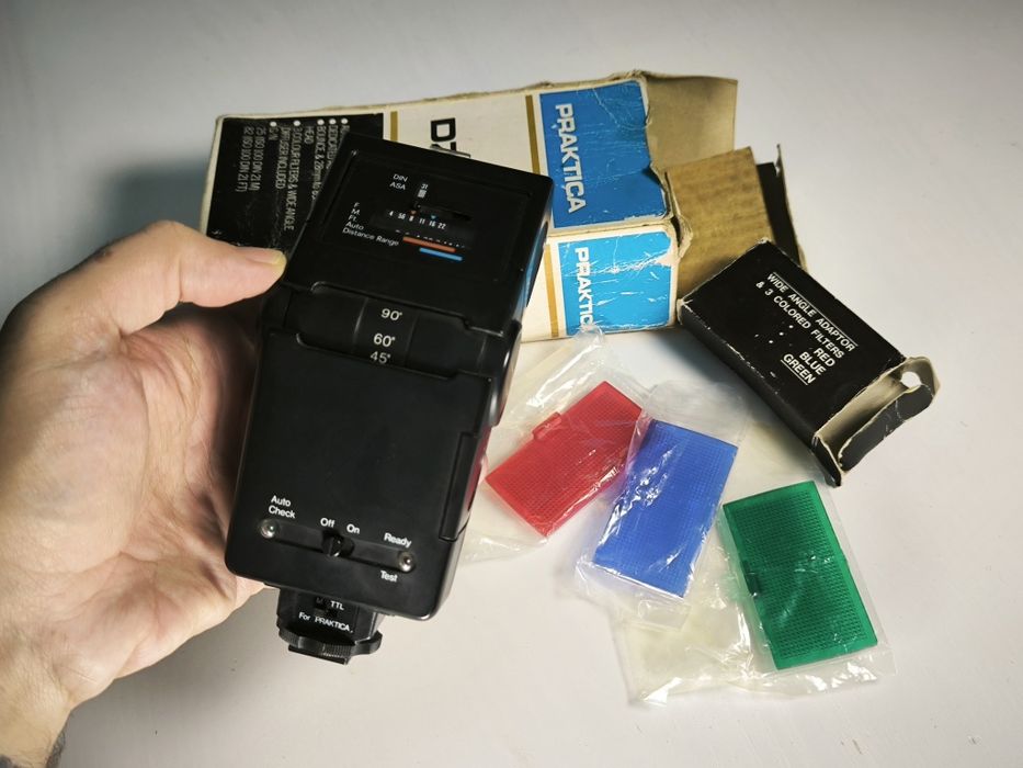 Kit - Nikon D3200 + Nikkor 40mm 2.8 + Flash Praktica dz265