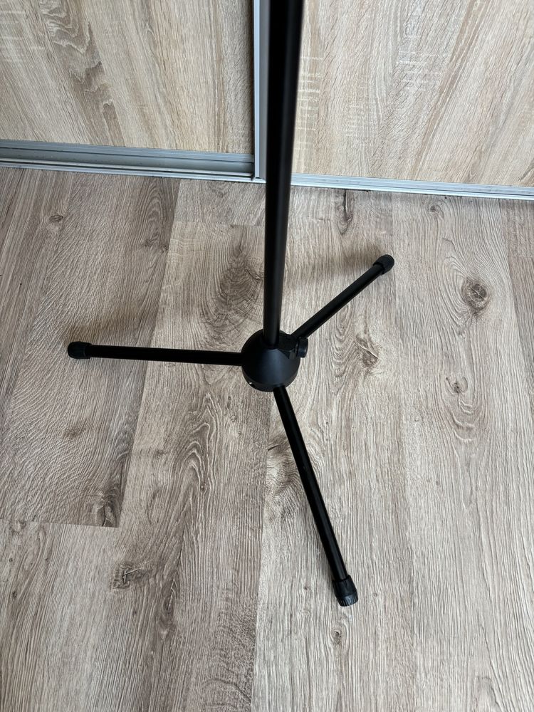 Statyw mikrofonowy