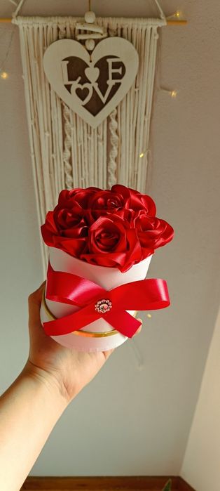 Arranjo com rosas eternas