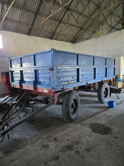 Sprzedam przyczepy sztywne 4t lub 6t rozsiewacz RAUCH