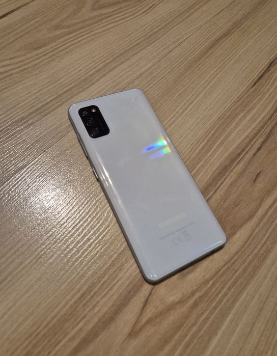 Samsung A41 biały z zewnętrzną kartą pamięci