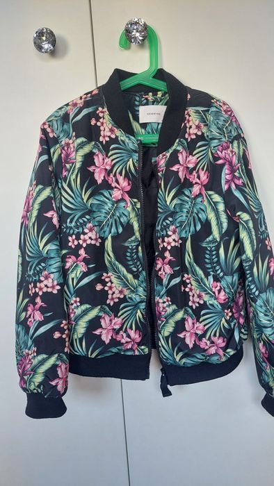 Kurtka bomberka r.152 reserved.Idealna!