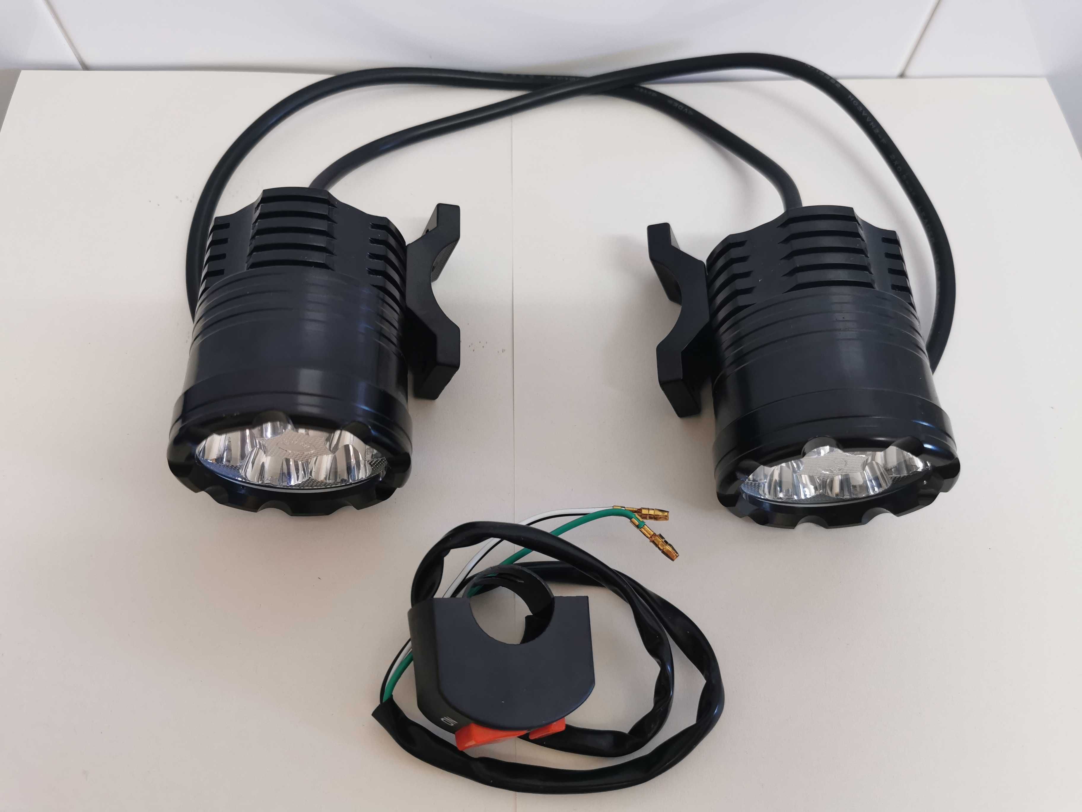 Faróis Auxiliares/Nevoeiro leds / Motos / Motas ( NOVOS )