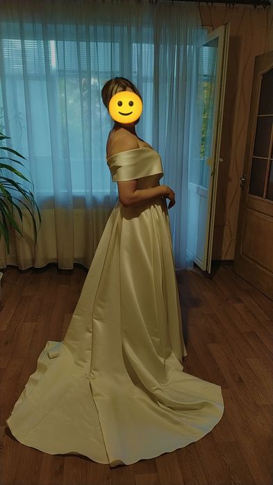 Свадебное платье . Атлас