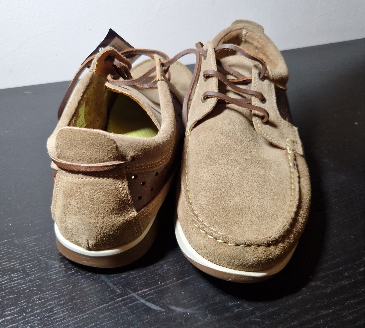Sapatos de vela Mocasines em camurça
Pele natural puro de altíssimo qu