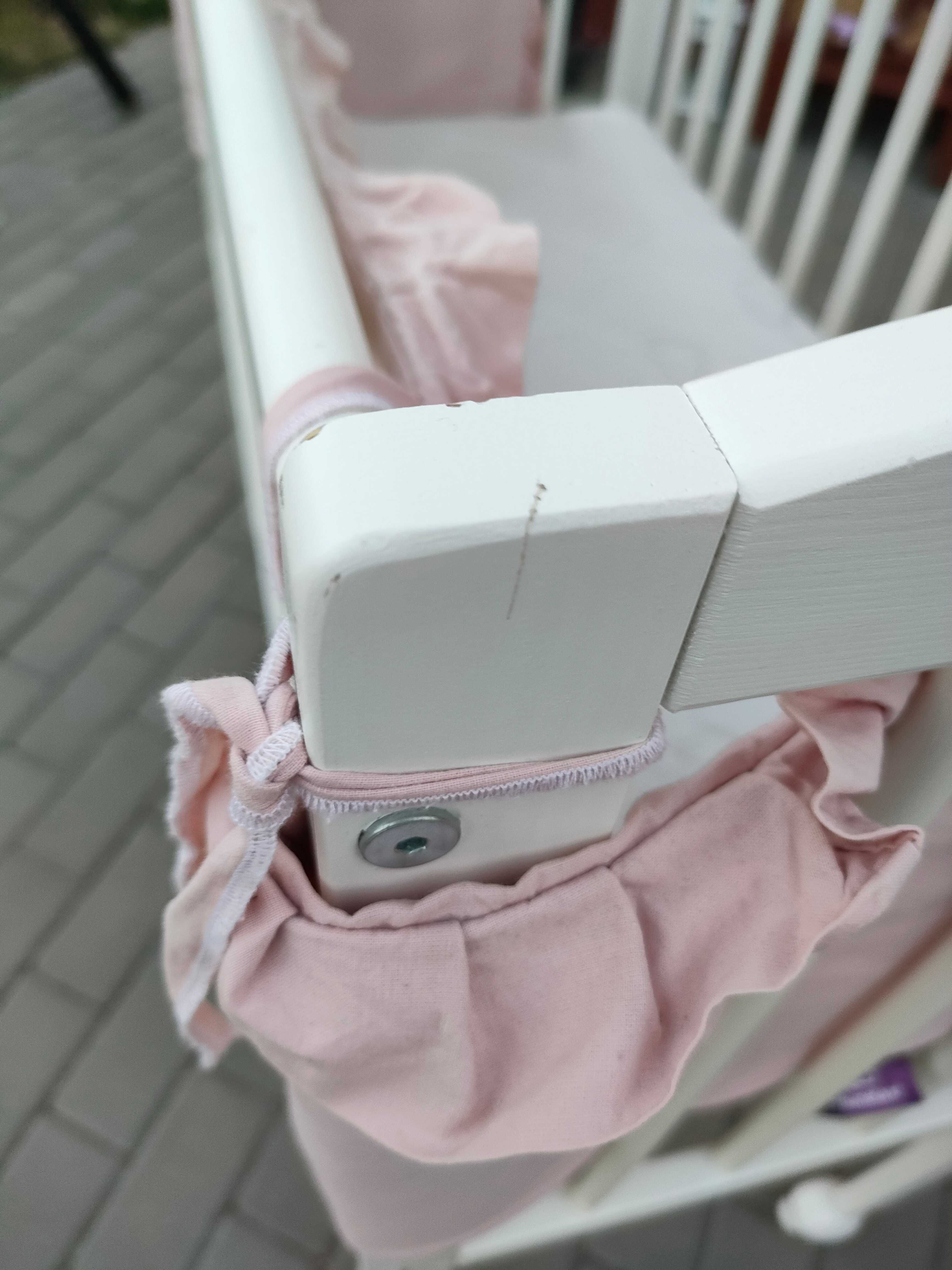 Łóżeczko dostawka z kółkami