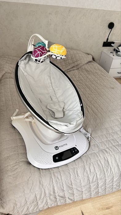 4 moms 4 покоління