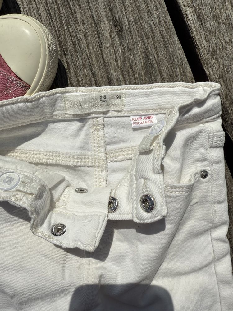 Дитячі джинси zara 2-3роки