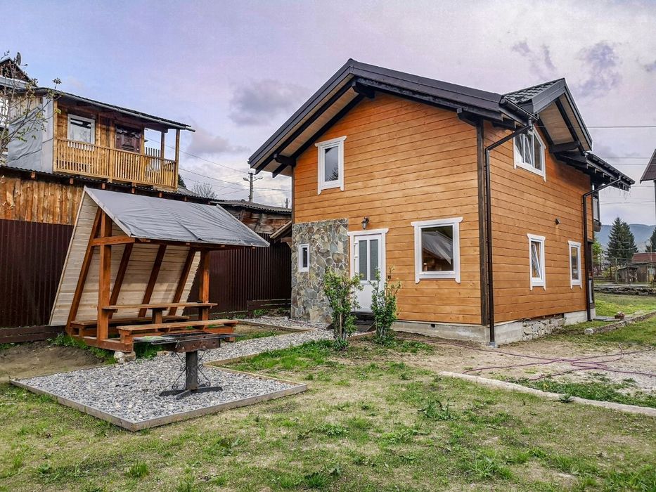 Відпочинок у Ворохті котедж Скеля