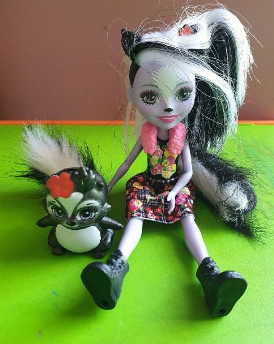 Zestaw lalek Enchantimals Lis, Skunks, Słoń