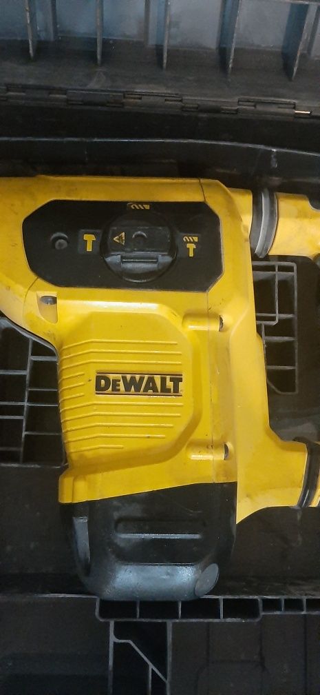 Młotowiertarka DeWalt D25481K młot udarowy wyburzeniowy