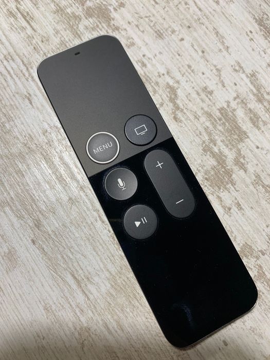 Пульт Apple Siri Remote (MLLC2) для Apple TV 4 / Apple TV 5