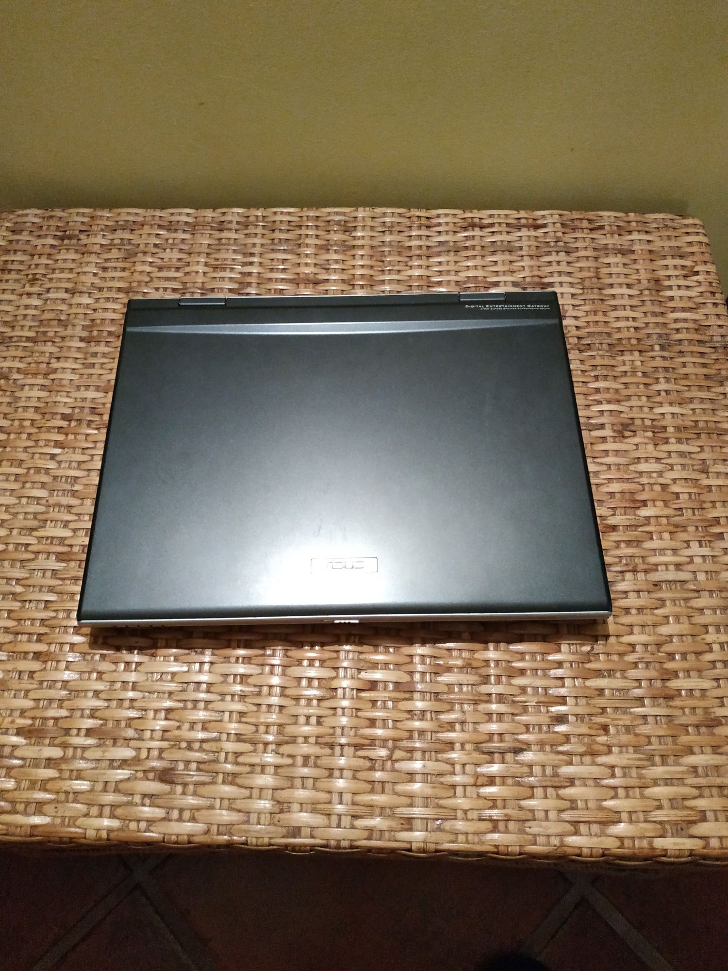 Computador portátil ASUS
