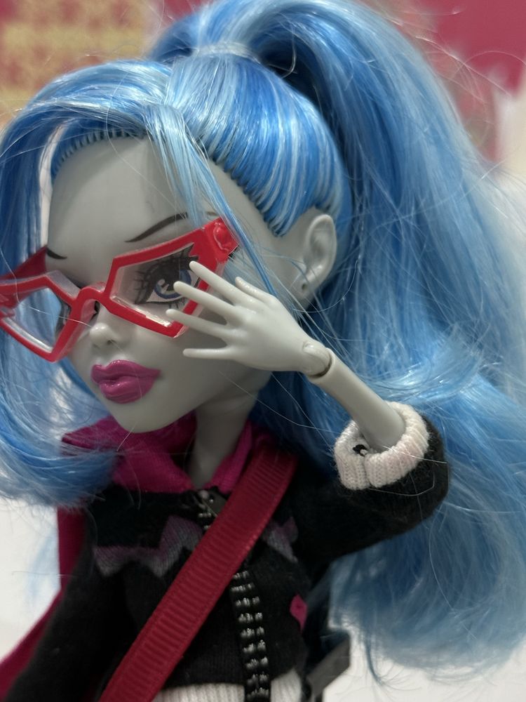 Гулія Йелпс Черлідери Ghoulia Yelps fearleading 2011 монстер хай monst