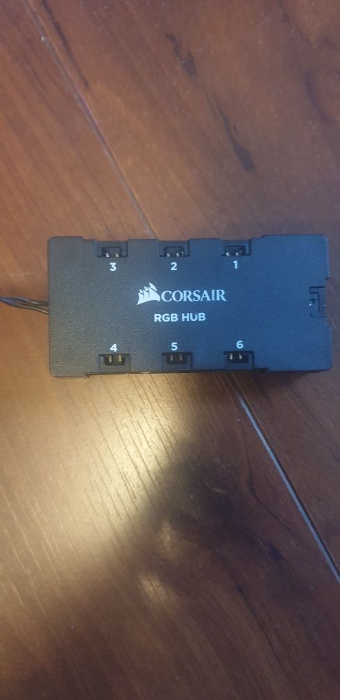 Corsair RGB HUB nowy