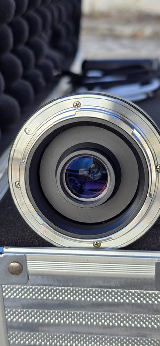 Lente Laowa 24mm f/14 2X Macro Probe (Cine/Canon EF)
​Cabo de aliment