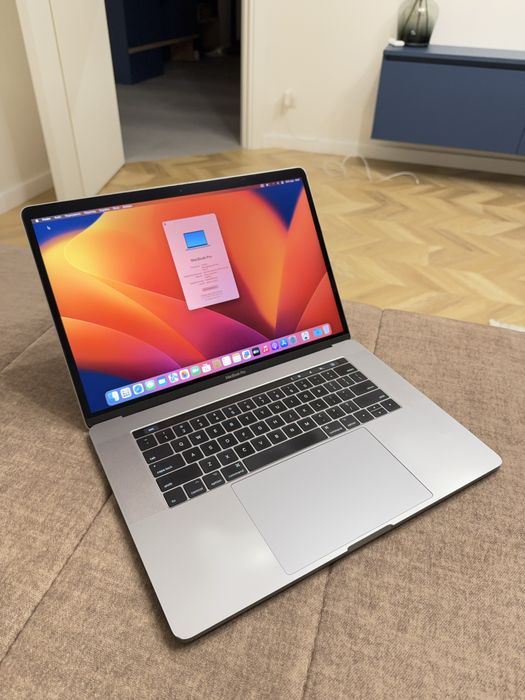 MacBook Pro 2017 15 i7 2.9/ 16GB /1000 GB/ Touch Bar / 94% АКБ