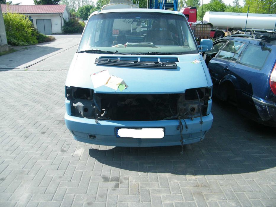 VW Transporter/ Multivan I (T4) (1991r.) 2.0B [62KW/84KM]. Na części