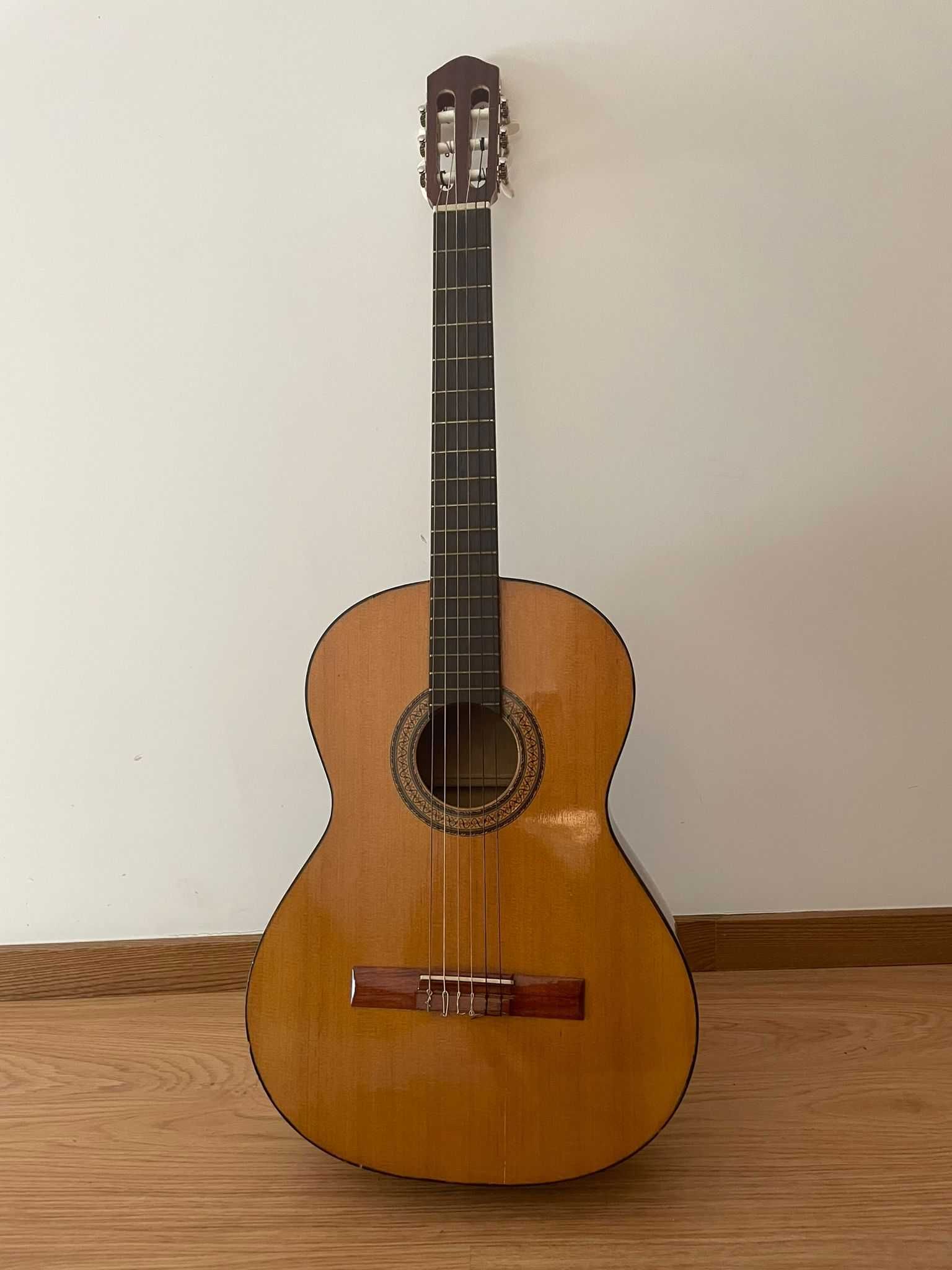 Guitarra Acústica