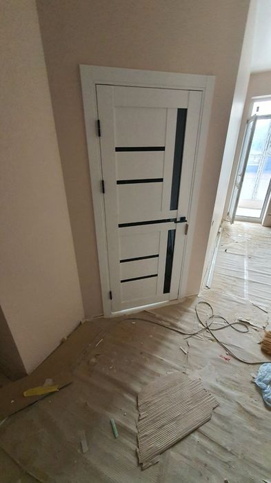 Установка межкомнатных дверей