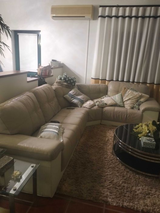 Sofá de Sala em Pele