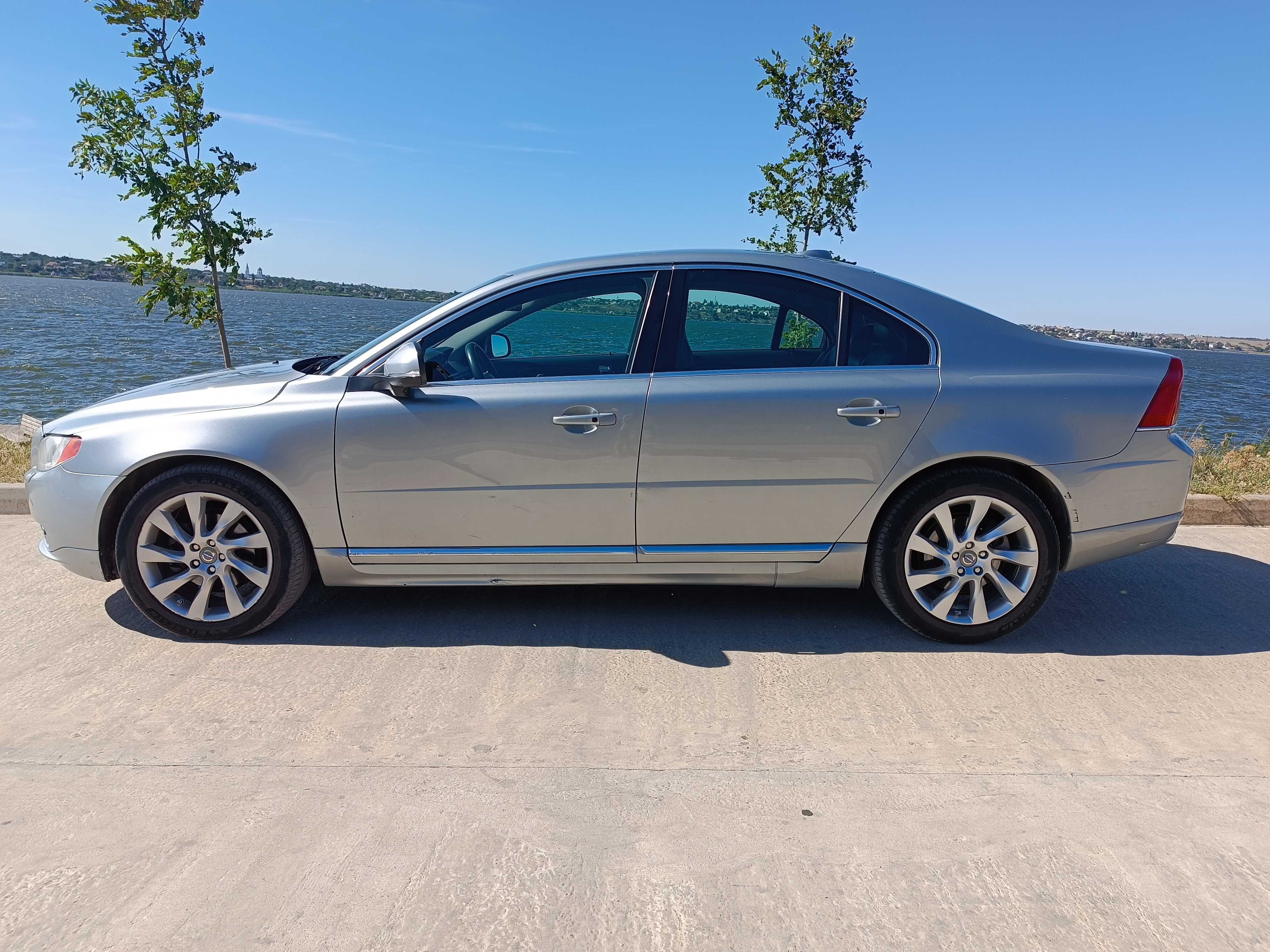 Volvo S80 2011р. II покоління (2nd FL) • 3.0 АТ (304 к.с.) AWD