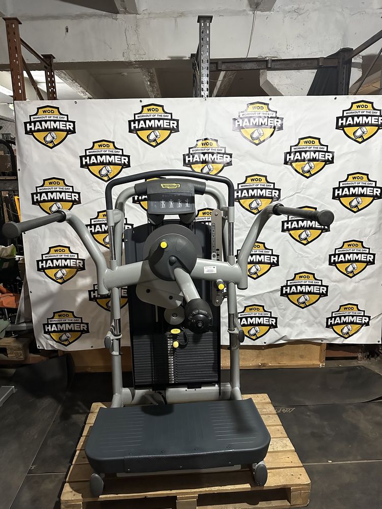 Маятник , Multi Hip Technogym Selection, Тренажер для ягодиц