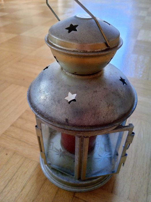 Лампа со свечей.