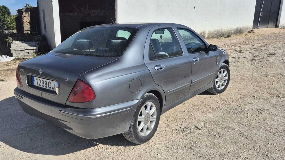 Lancia Lybra 1.8 Gasolinaa só 86760 Km