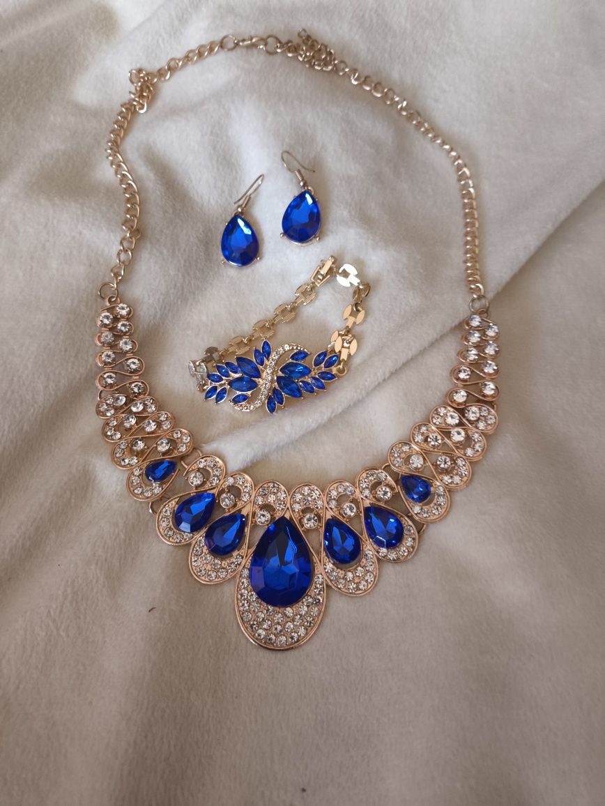 Conjunto colar e brincos