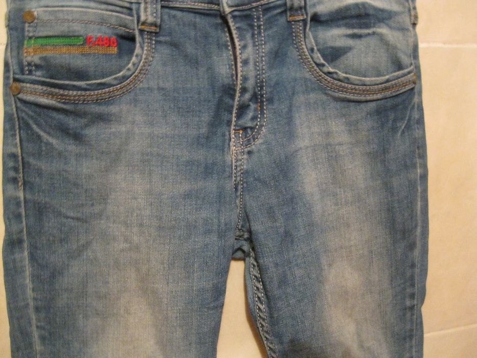 на девочку джинсы брюки штаны феррари на 146см синие отличные 40-42р