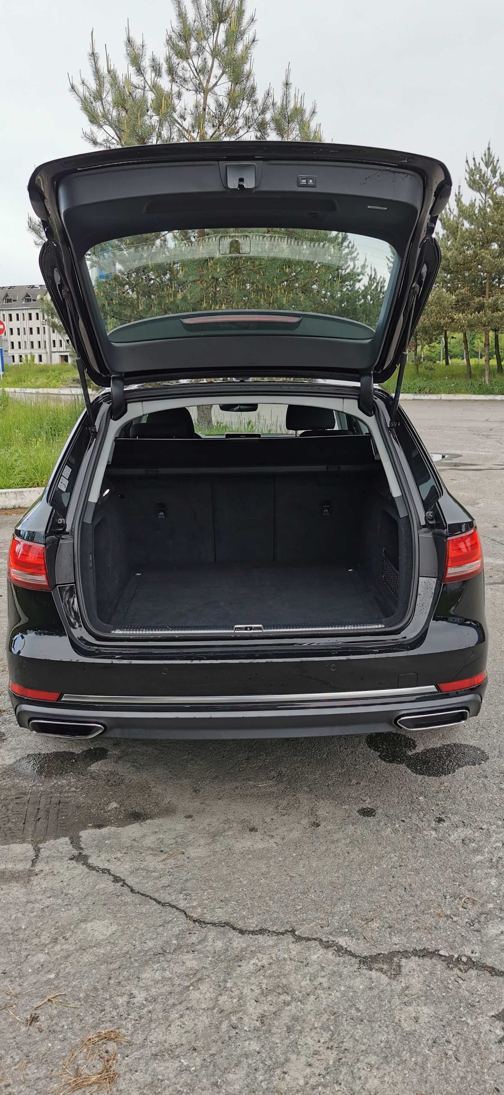 AUDI A4 2019р В9