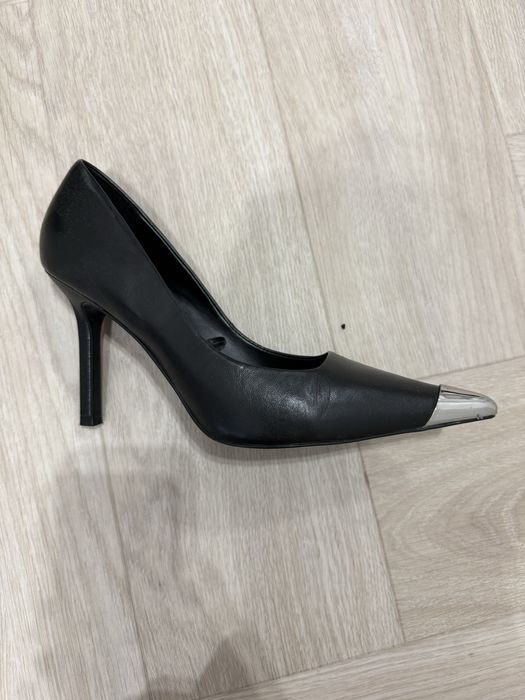 Шкіряні туфлі від  Mango 39