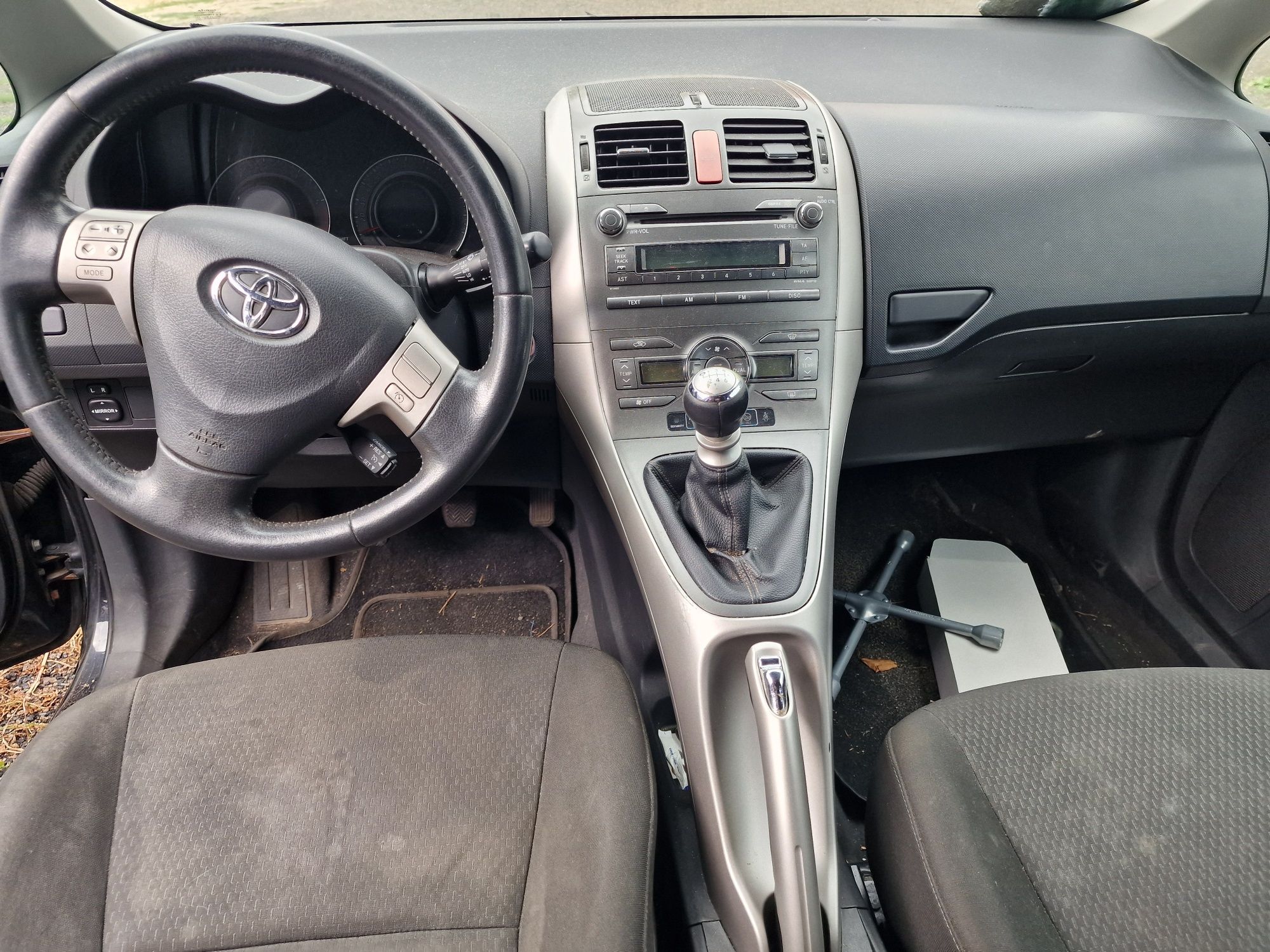 Toyota Auris  E15 1.4 d4d  209  2AD samochód na części