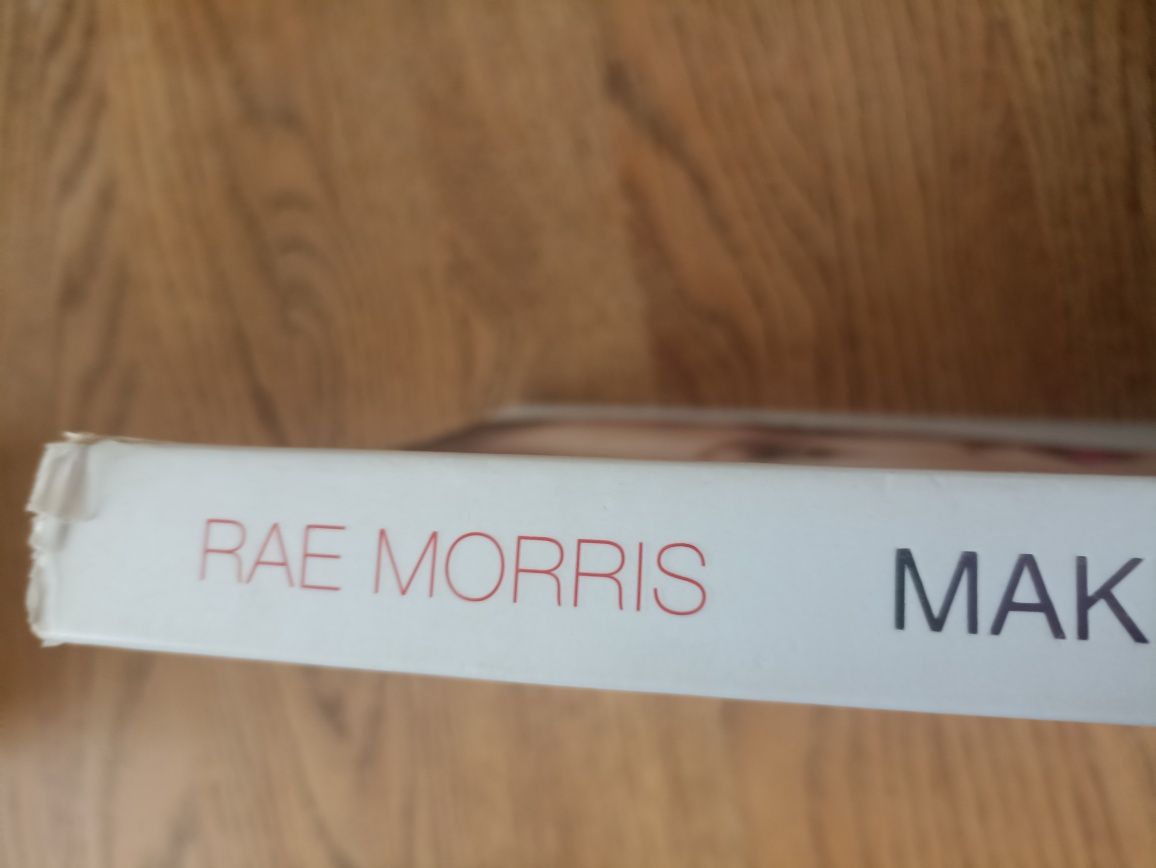 Makijaż bez tajemnic. Radę Morris