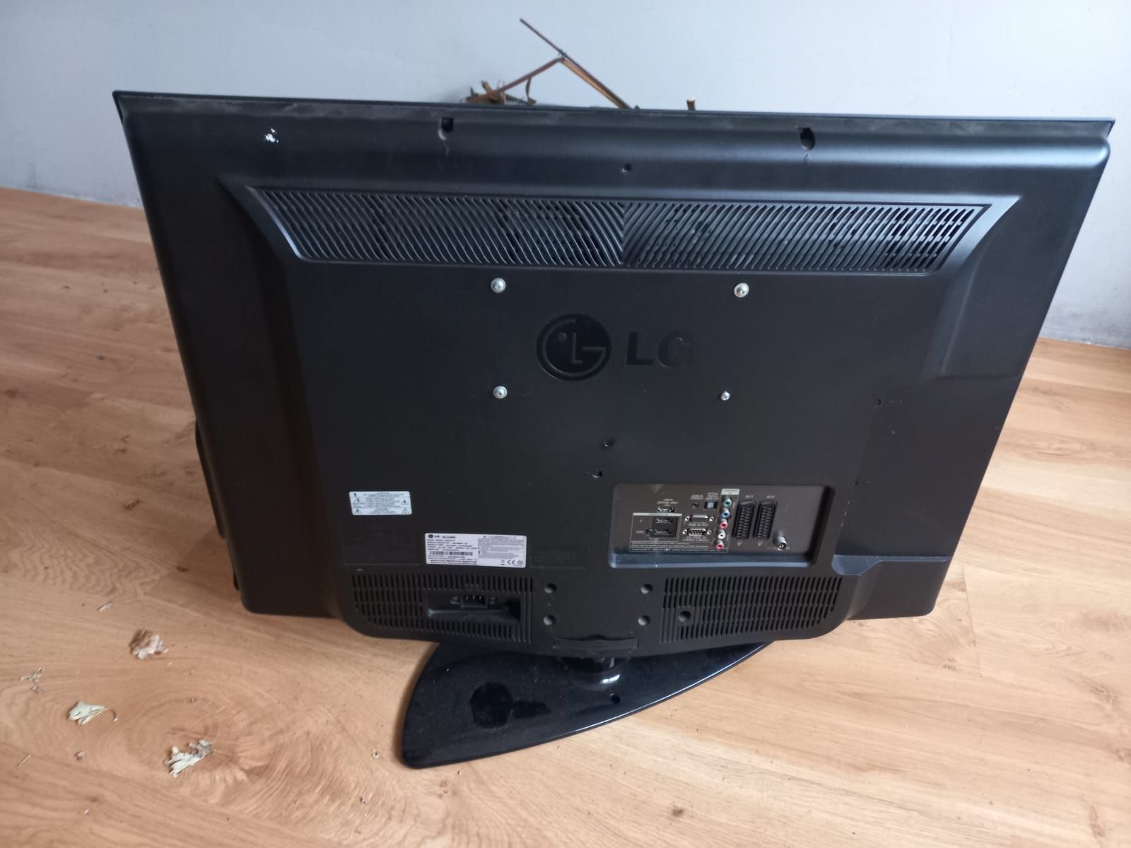 Telewizor LG 32 całe