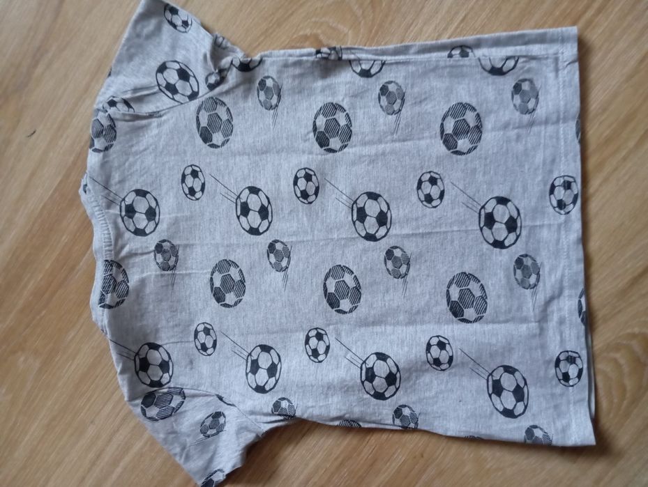 T-shirt rozmiar 122