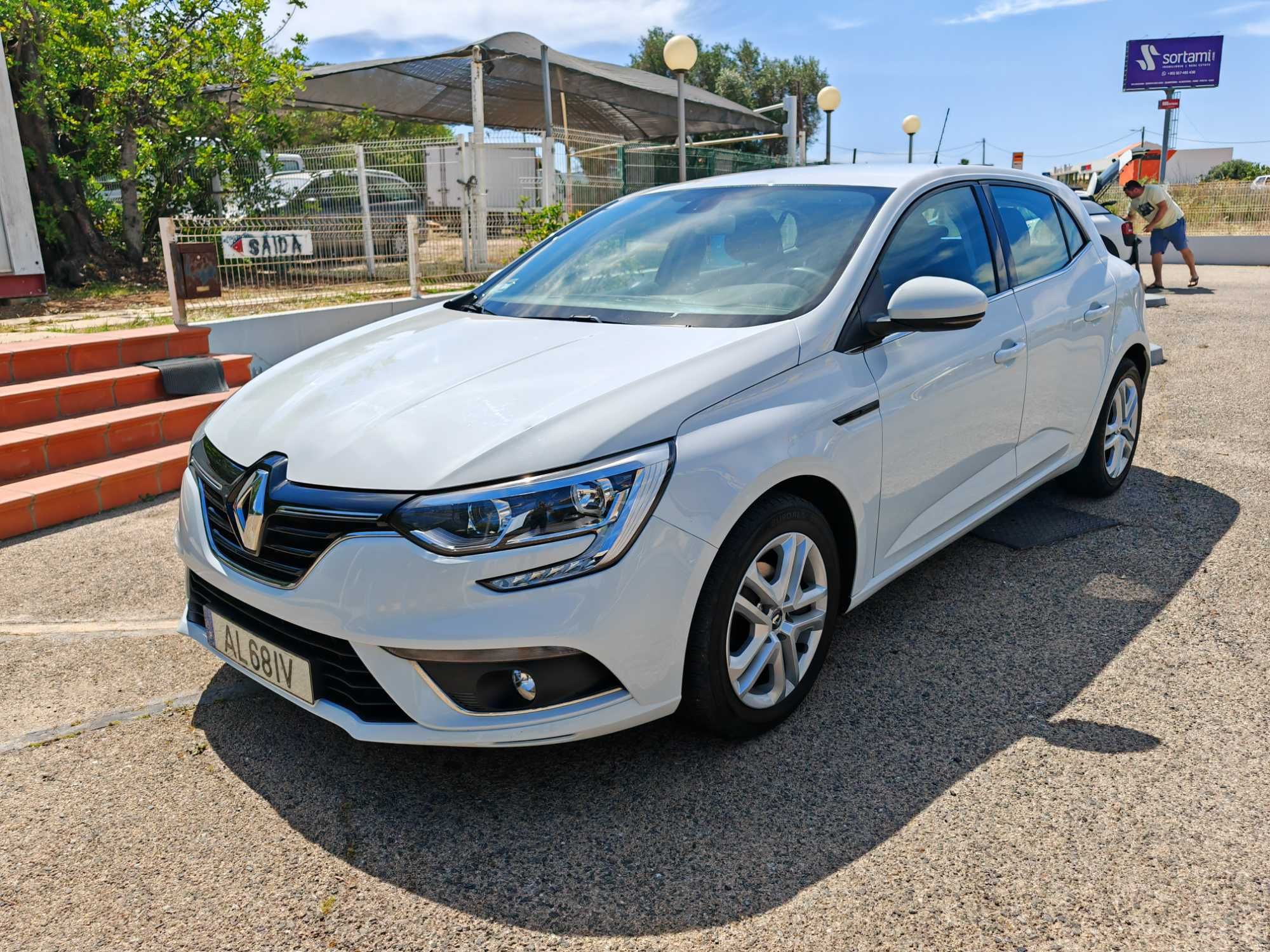 Renault Megane 1.2 gasolina 37.000km