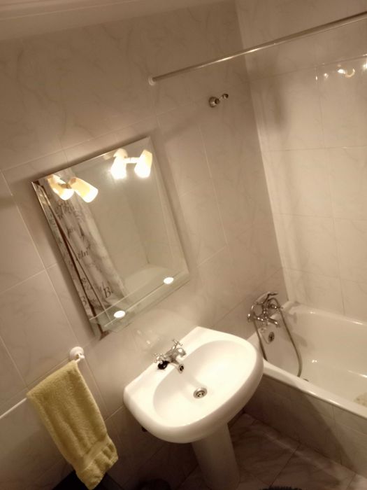 Quarto/sala em Gaia, Laborim de Cima/ Sto Ovídio