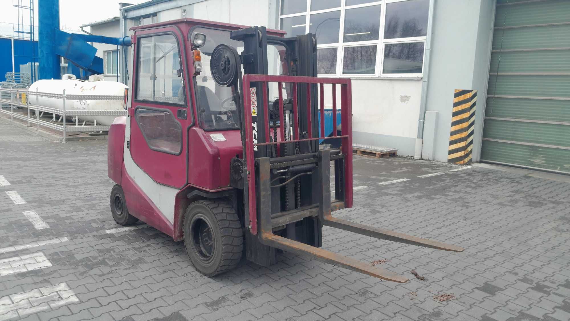 Sprzedam wózek widłowy TCM FA30D