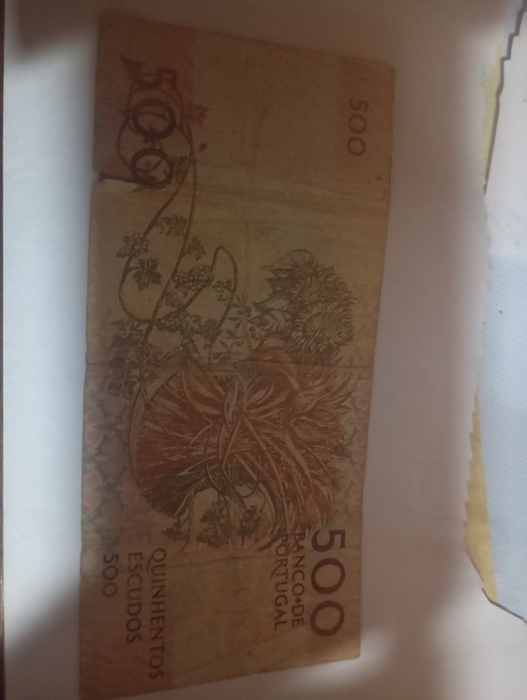 Foto preto e branco notas raras