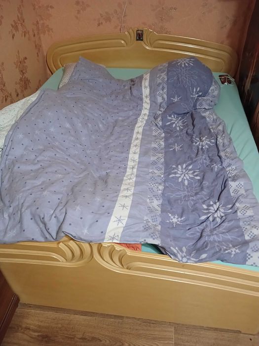 Двоспальне  ліжко