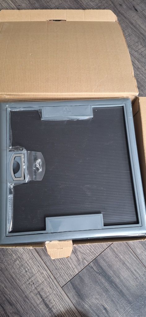 Puszka floorbox 089611 legrand