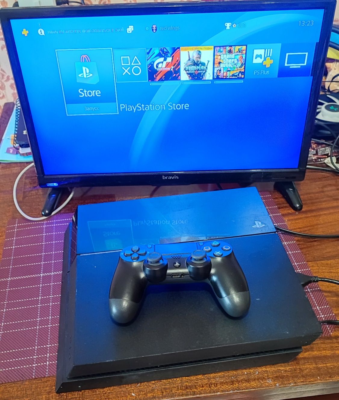 Sony PlayStation 4 500gb + Игры