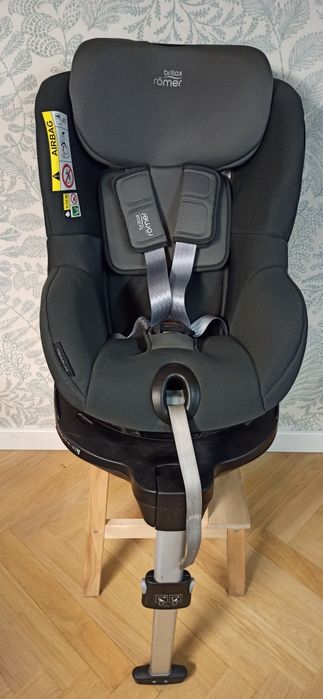 BRITAX ROMER fotelik samochodowy DUALFIX M i-Size 61-105 cm, ISOFIX