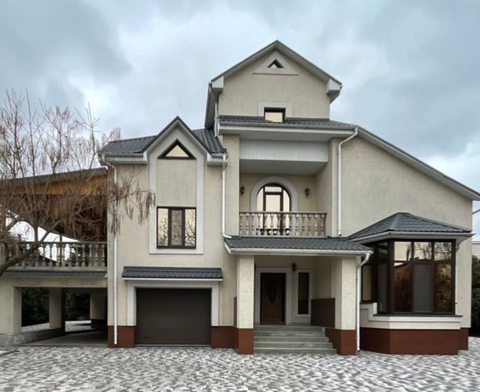 Продаж великого будинку в Софіїївській Борщагівці