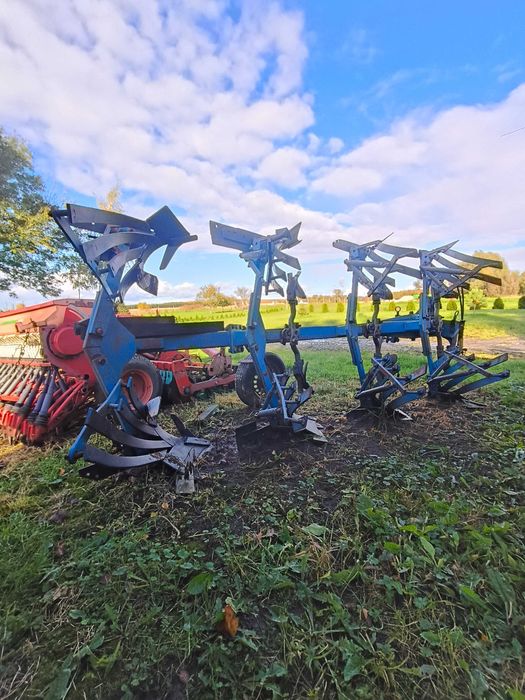 Pług obracany 4 skibowy