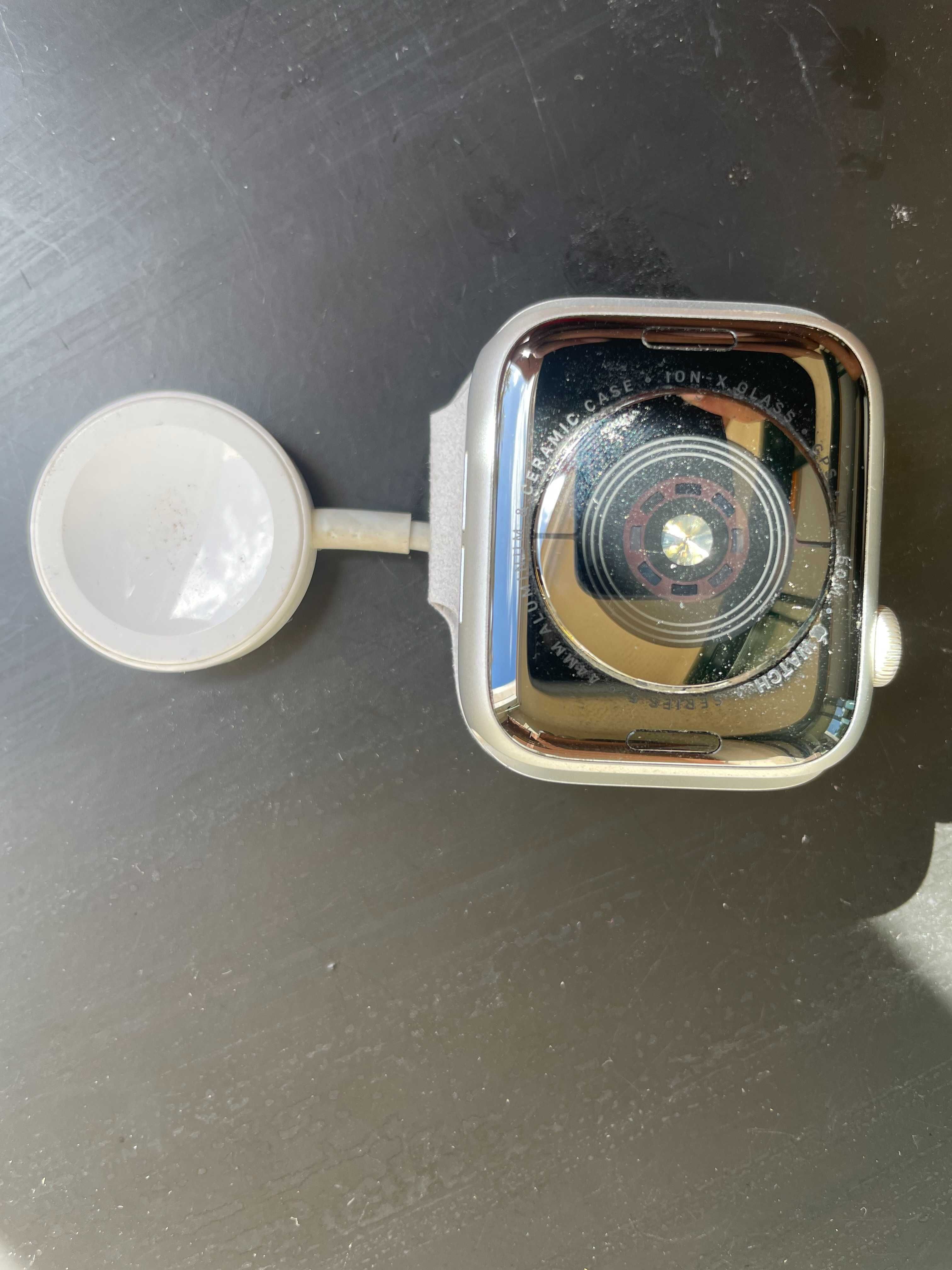 NOVO - AUTÊNTICO/ORIGINAL APPLE WATCH Series 5 44mm