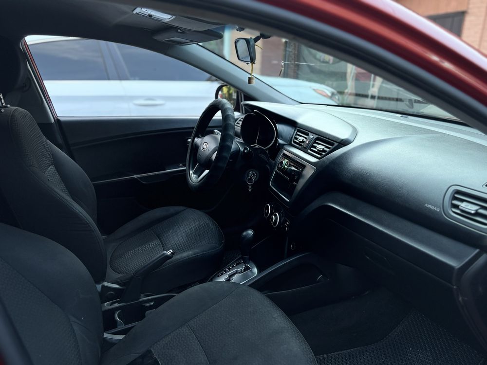Kia Rio 2 2012 рік