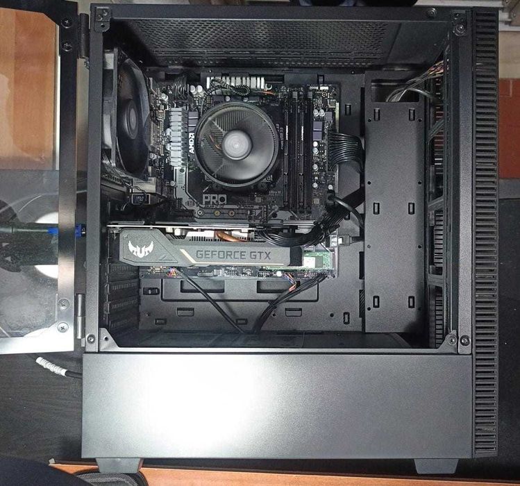 Torre Desktop Gaming AMD